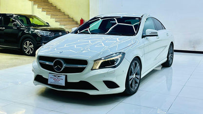 Mercedes Benz CLA Class 180 2015
