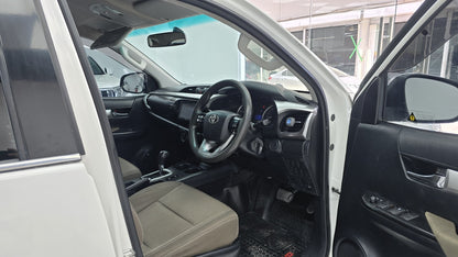 Toyota Hilux Revo G 2025