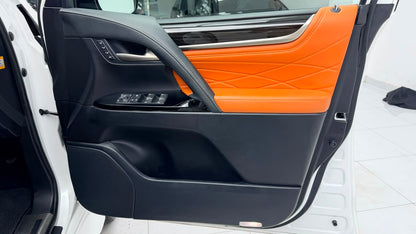 Lexus LX 570 Black Sequence 2020