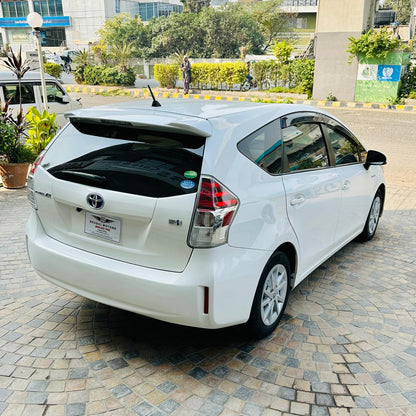 Toyota Prius Alpha Cx S Package  2020