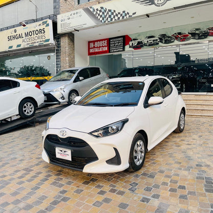 Toyota Yaris X 1.0 Hatchback Model 2020