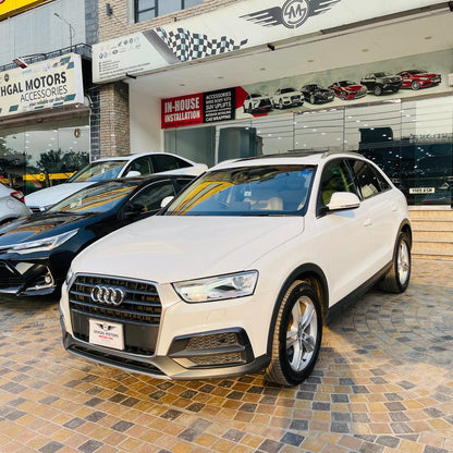 Audi Q3  30 TFSI 1.4 2018 Model