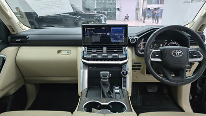 Toyota Land Cruiser Lc300 Zx Full House  2023