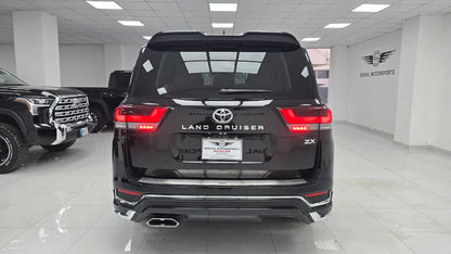 Toyota Land Cruiser Lc300 Zx Full House  2023
