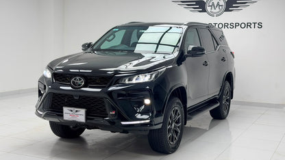Toyota Fortuner GR-S 2025
