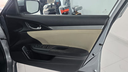 Honda Civic Oriel 1.8 i-VTEC CVT 2017