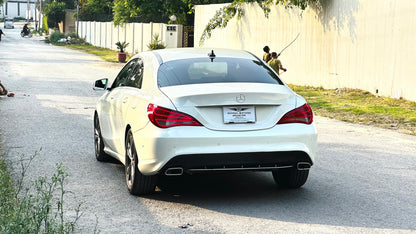 Mercedes Benz CLA Class 180 2015