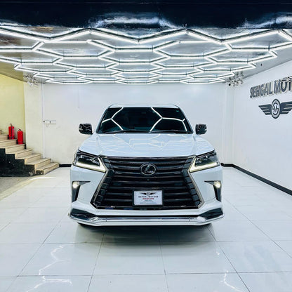 Lexus LX 570 Black Sequence  2020