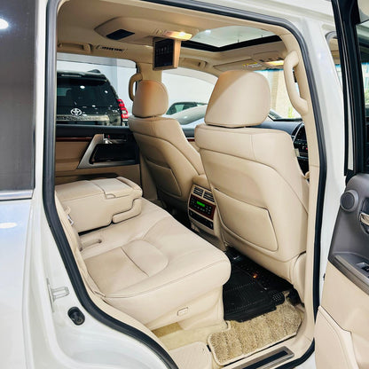 Toyota Land Cruiser ZX 4.6 Petrol 2014