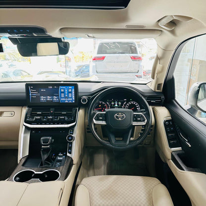 Toyota Land Cruiser LC 300 ZX 2022