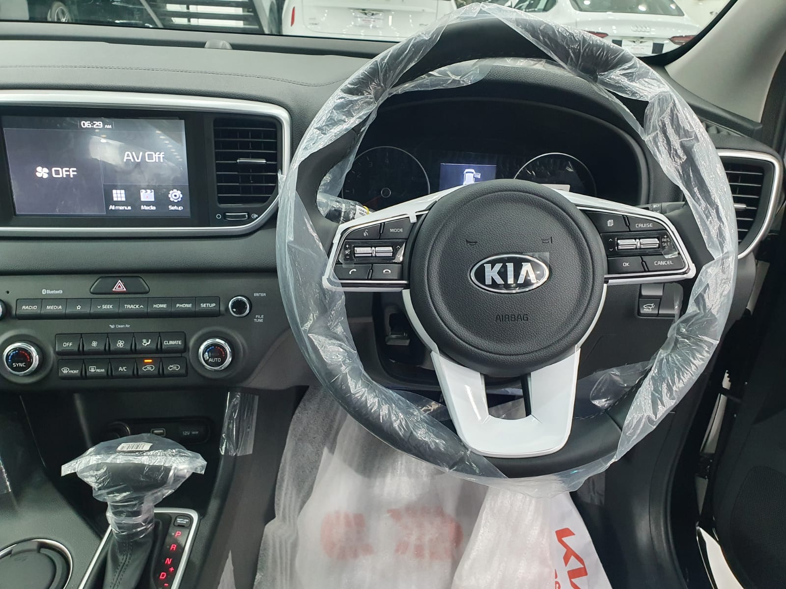 Kia Sportage Black Edition Model 2024 steering view