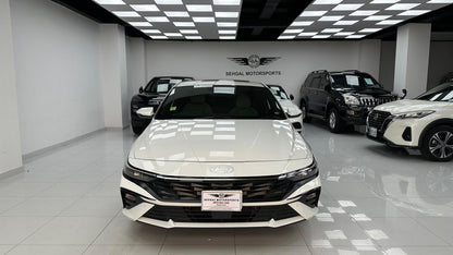 Hyundai Elantra Hybrid  2024