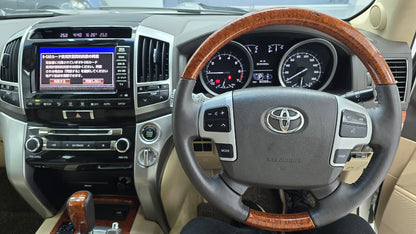 Toyota Land Cruiser Zx Full House 2012