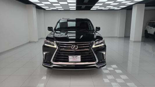 Lexus LX Series 570 2016