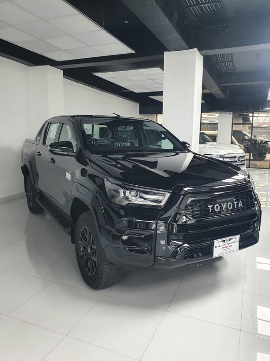 Toyota Hilux Revo GRS 2024