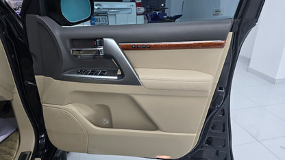 Toyota Land Cruiser Zx 2014