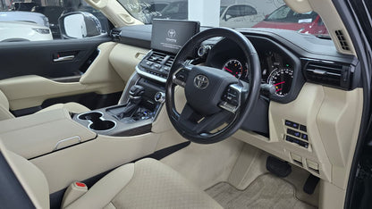 Toyota Land Cruiser Lc300 Zx 2023