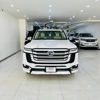 Toyota Land Cruiser LC 300 ZX 2022