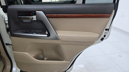 Toyota Land Cruiser Axg 2015