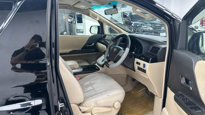 Toyota Alphard 2.4L Hybrid 2012
