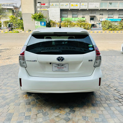 Toyota Prius Alpha Cx S Package  2020