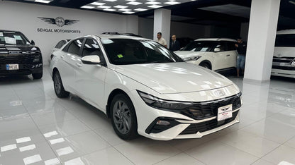 Hyundai Elantra Hybrid  2024