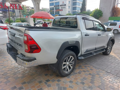 Toyota Hilux Revo V Model 2017