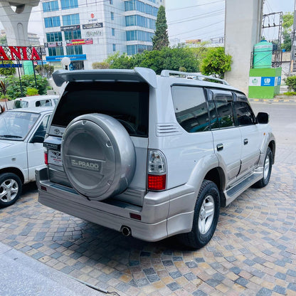 Toyota Land Cruiser TZ Model 2000