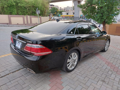 Toyota Crown Royal Saloon  Model 2010