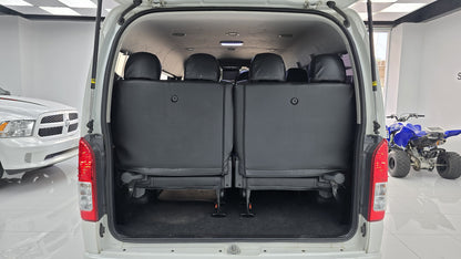 Toyota Hiace GL 2023