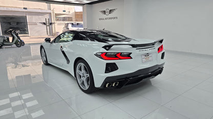 Chevrolet Corvette 2LT 6.2 L V8 Performance Package 2021