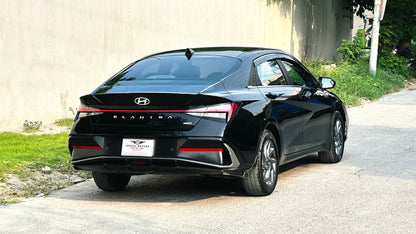 Hyundai Elantra Hybrid 2025