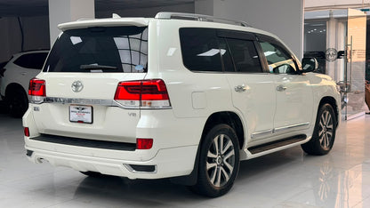 Toyota Land Cruiser Zx Full House 2016