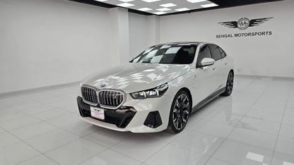 BMW i5 M Package X-Drive 40 2023