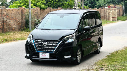 Nissan Serena Highway Star e-Power 2020