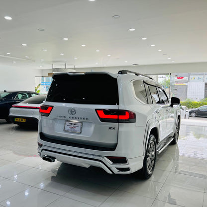 Toyota Land Cruiser LC 300 ZX 2022
