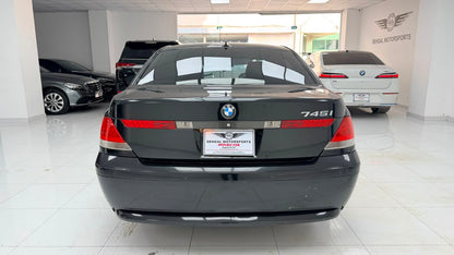 BMW 7 Series  745li 2004