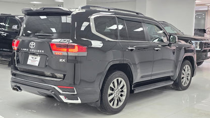 Toyota Land Cruiser Lc300 Zx Full House  2023