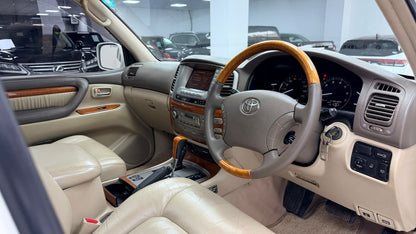 Toyota Land Cruiser Cygnus  2003