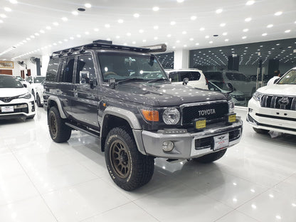 Land Cruiser 76 Series Model 2015