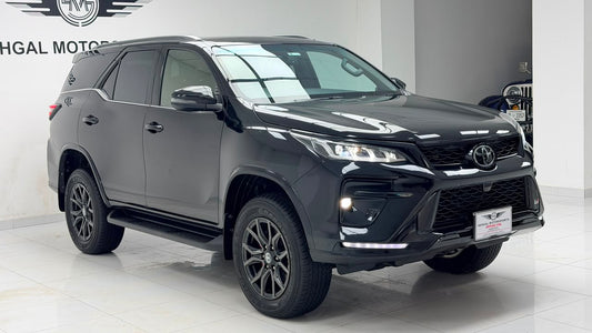 Toyota Fortuner GR-S 2025