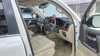 Toyota Land Cruiser Zx Full House 2014