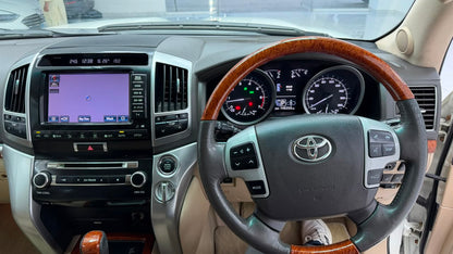 Toyota Land Cruiser Zx Full House 2012