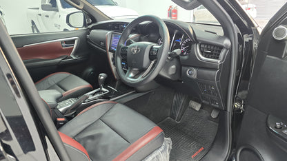Toyota Fortuner Legender 2022