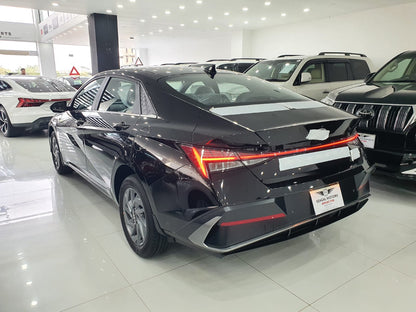 Hyundai Elantra 1600cc Hybrid  2025