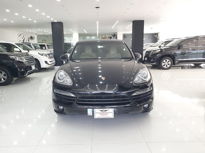 PORSCHE CAYENNE S-Hybrid 2013 Model