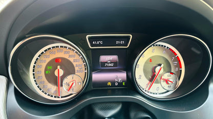 Mercedes Benz CLA Class 180 2015