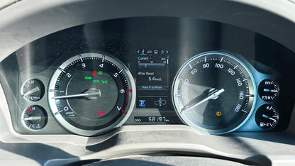 Toyota Land Cruiser ZX 4.6 Petrol 2018