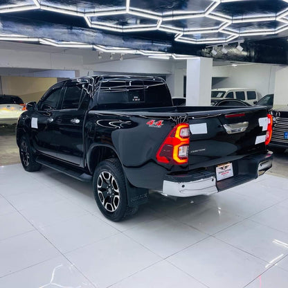 Toyota Hilux Revo V 2.8D 2025