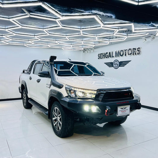 Toyota Hilux Revo V 2.8D 2021